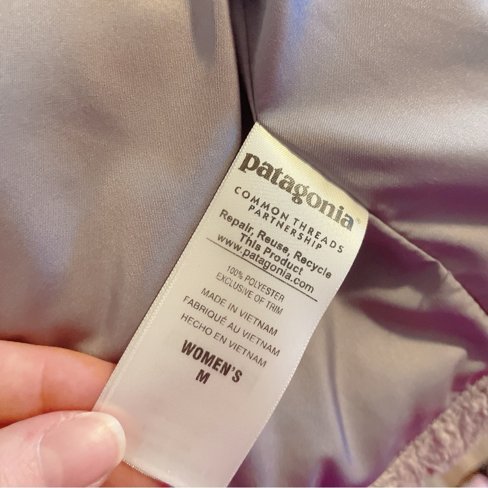 Patagonia Lavender Plush Fleece Vest Size M - Picture 6 of 6